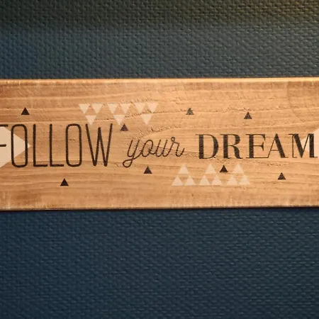 Place Verte - Situe Au Pied Du Musee De *