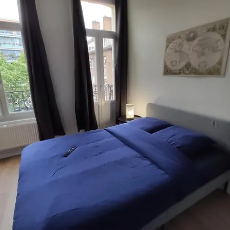 Place Verte - Situe Au Pied Du Musee De * Valenciennes